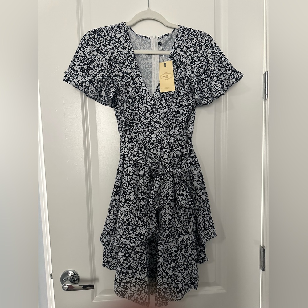 Dress- black and white floral NWT size small